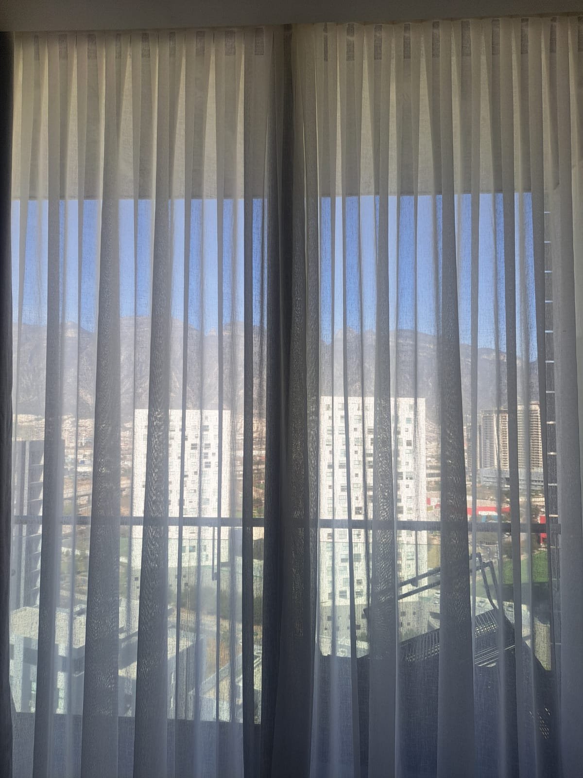 Cortinas y Persianas